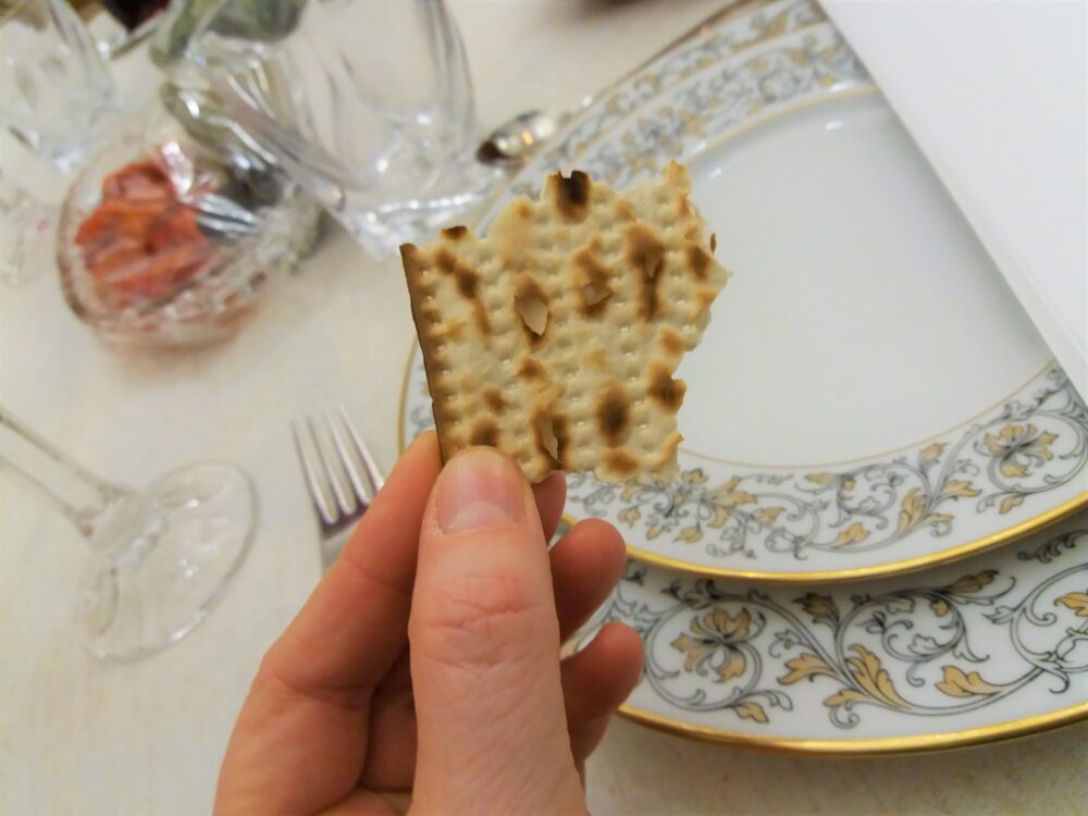 Seder bread